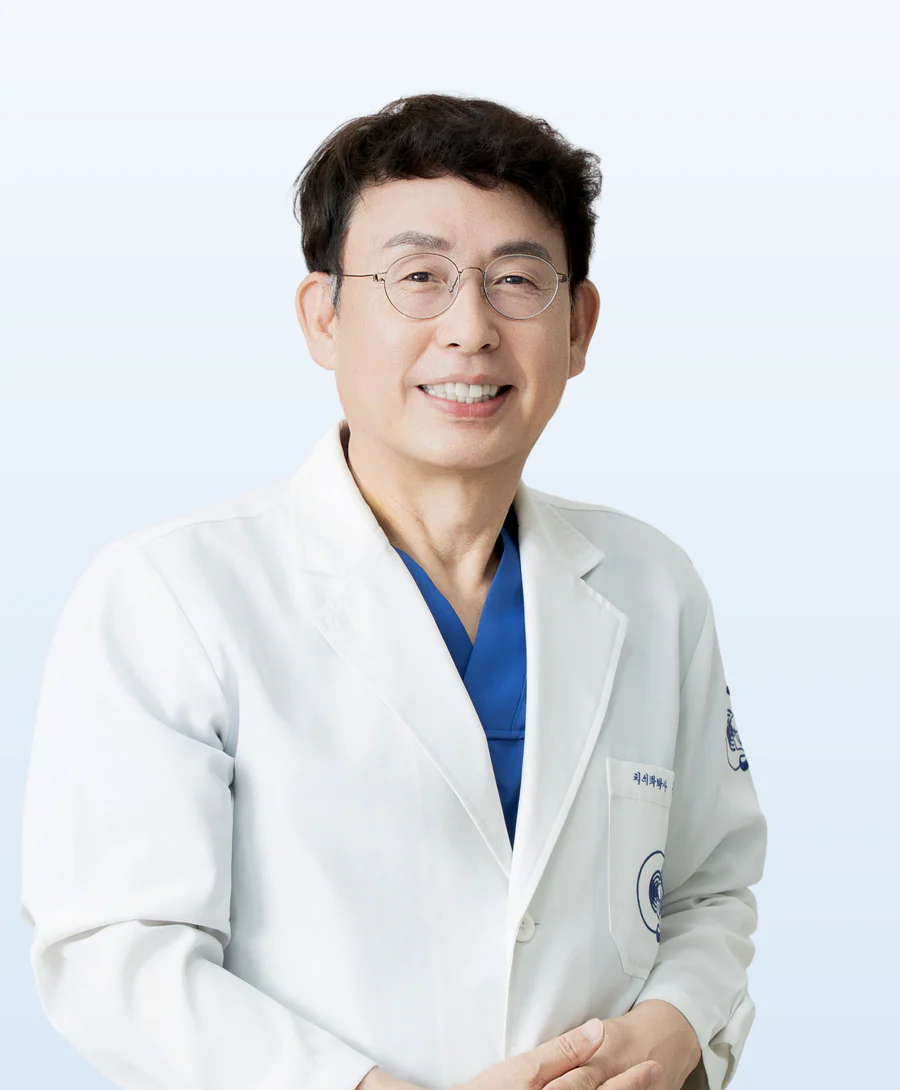 바른턱얼굴치과의원 대표원장 김태준 인사 사진